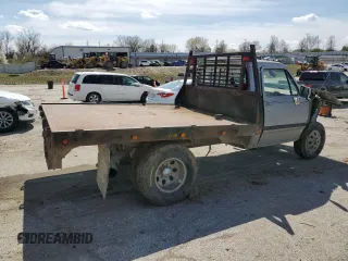 1992 Dodge D/W 250 with VIN 1B7KM26C0NS501198, listed as a Copart auction lot 50317475 with 269,473 mi miles and Salvage Title. Bid and sale history available at carsss.com. Image 3.