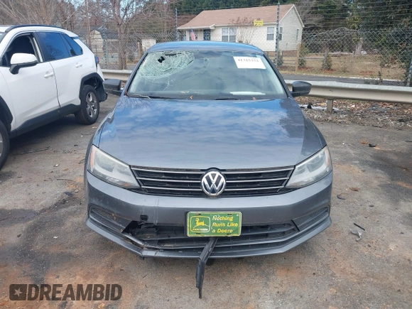2015 Volkswagen Jetta Sedan 2.0L TDI SEL with VIN 3VWLA7AJXFM264856, listed as a IAAI auction lot 41315372 with 211,070 mi miles. Bid and sale history available at carsss.com. Image 12.
