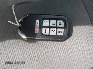 2019 Honda Odyssey EX with VIN 5FNRL6H58KB078225, listed as a IAAI auction lot 41890243 with 82,311 mi miles. Bid and sale history available at carsss.com. Image 11.