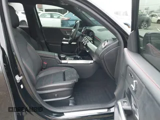 2023 Mercedes-Benz GLB 250 z VIN W1N4M4GB9PW334564, wystawiony jako IAAI lot #41578492 z przebiegiem 15 230 mil mil oraz . Historia ofert i sprzedaży dostępna na DreamBid. Obrazek 5.