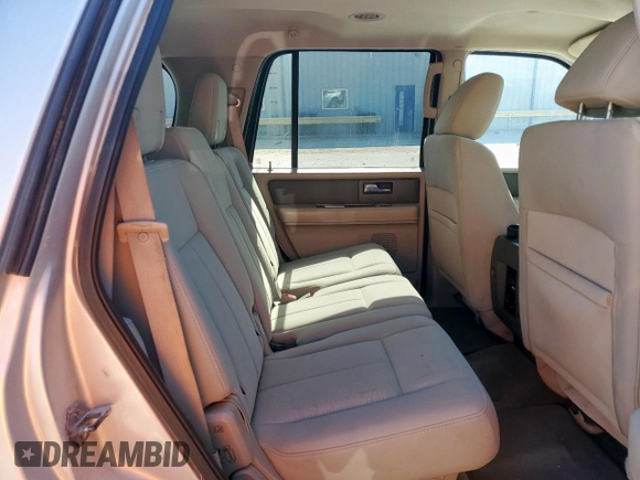 2012 Ford Expedition XLT z VIN 1FMJU1H5XCEF12740, wystawiony jako Copart lot #56741365 z przebiegiem 174 650 mil mil oraz Czysty tytuł • Clean title. Historia ofert i sprzedaży dostępna na DreamBid. Obrazek 11.