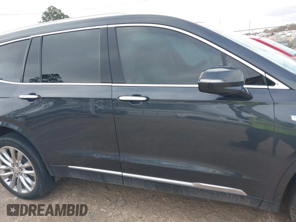 2022 Cadillac XT6 Premium Luxury with VIN 1GYKPDRS0NZ148517, listed as a IAAI auction lot 41575367 with 46,119 mi miles. Bid and sale history available at carsss.com. Image 13.