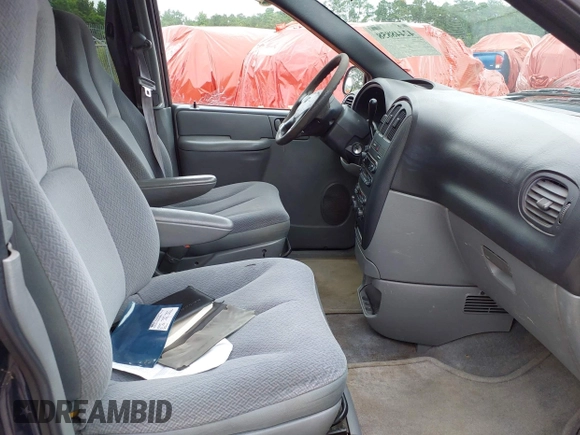 2004 Dodge Caravan SE with VIN 1D4GP24R44B545856, listed as a IAAI auction lot 42448858 with 217,458 mi miles and . Bid and sale history available at DreamBid. Image 3.