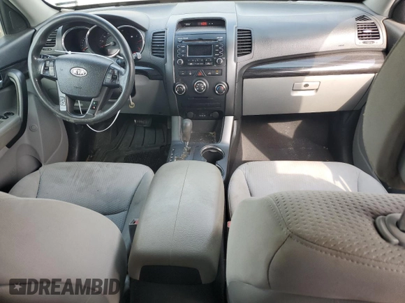 2011 Kia Sorento LX with VIN 5XYKT3A16BG133657, listed as a Copart auction lot 44111845 with 288,465 mi miles and Clean Title. Bid and sale history available at carsss.com. Image 8.