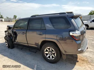 2022 Toyota 4Runner TRD Off Road with VIN JTEPU5JR7N6017701, listed as a Copart auction lot 68123054 with 0 mi miles and Salvage Title. Bid and sale history available at carsss.com. Image 2.