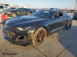 2019 Chevrolet Camaro ZL1 with VIN 1G1FK1R68K0158857, listed as a Copart auction lot 48924565 with 44,152 mi miles and Clean Title. Bid and sale history available at carsss.com. Image 1.