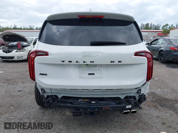 2022 Kia Telluride SX with VIN 5XYP5DHC8NG308797, listed as a IAAI auction lot 41907333 with 65,447 mi miles and . Bid and sale history available at carsss.com. Image 17.