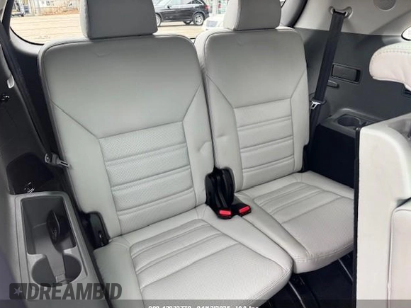 2016 Kia Sorento SX with VIN 5XYPK4A5XGG115686, listed as a IAAI auction lot 42033770 with 206,229 mi miles. Bid and sale history available at carsss.com. Image 12.