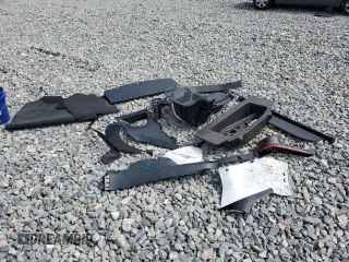 2025 Toyota bZ4X XLE с VIN JTMAAAAA4SA055322, выставлен на аукционе Copart как лот 60973145 с пробегом 4 121 миль миль и На запчасти • Non repairable. История ставок и продаж доступна на DreamBid. Изображение 13.
