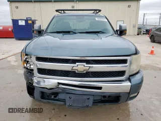 2011 Chevrolet Silverado 1500 LT with VIN 3GCPCSE0XBG266523, listed as a Copart auction lot 50088555 with 224,874 mi miles and Salvage Title. Bid and sale history available at DreamBid. Image 5.