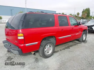 2000 GMC Yukon XL SLT with VIN 3GKEC16T1YG195557, listed as a IAAI auction lot 42455095 with 259,092 mi miles and . Bid and sale history available at DreamBid. Image 4.
