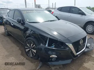 2020 Nissan Altima SL z VIN 1N4BL4EV1LC229811, wystawiony jako IAAI lot #42178544 z przebiegiem 75 430 mil mil oraz . Historia ofert i sprzedaży dostępna na DreamBid. Obrazek 6.