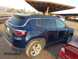 2017 Jeep Compass Latitude z VIN 3C4NJCBB2HT682199, wystawiony jako IAAI lot #42180451 z przebiegiem 111 557 mil mil oraz . Historia ofert i sprzedaży dostępna na DreamBid. Obrazek 13.