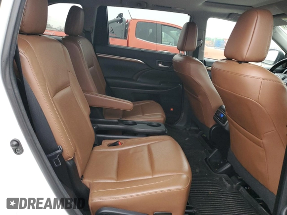 2017 Toyota Highlander Limited with VIN 5TDDZRFH7HS388832, listed as a Copart auction lot 44431435 with 136,284 mi miles and Salvage title. Bid and sale history available at DreamBid. Image 11.
