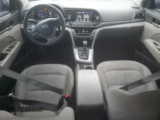 2018 Hyundai Elantra SEL z VIN 5NPD84LF9JH361930, wystawiony jako Copart lot #56931055 z przebiegiem 125 474 mil mil oraz Szkoda całkowita • Salvage title. Historia ofert i sprzedaży dostępna na DreamBid. Obrazek 8.