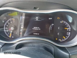 2016 Jeep Grand Cherokee Laredo z VIN 1C4RJFAG7GC392261, wystawiony jako IAAI lot #41890922 z przebiegiem 107 546 mil mil oraz . Historia ofert i sprzedaży dostępna na DreamBid. Obrazek 7.