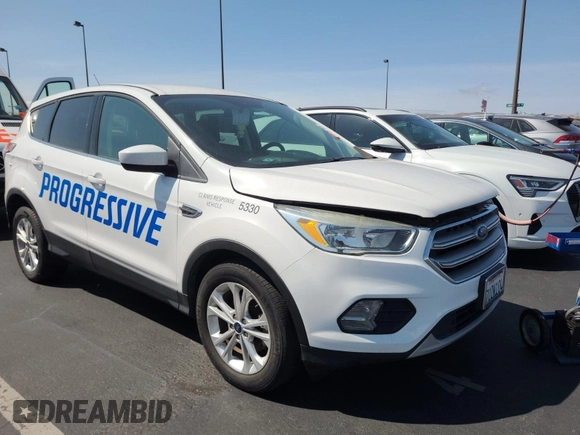 2017 Ford Escape SE z VIN 1FMCU0GD4HUB05330, wystawiony jako IAAI lot #42396863 z przebiegiem 66 420 mil mil oraz . Historia ofert i sprzedaży dostępna na DreamBid. Obrazek 31.
