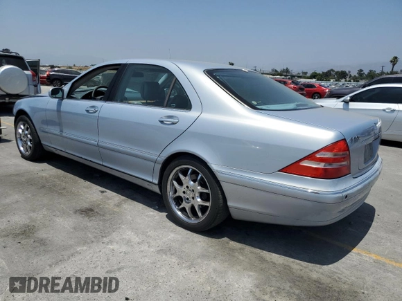 2000 Mercedes-Benz S 320/430/500 with VIN WDBNG75J4YA041795, listed as a Copart auction lot 62033745 with Not provided miles and Salvage title. Bid and sale history available at DreamBid. Image 2.