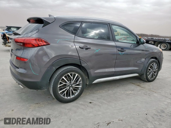 2020 Hyundai Tucson SEL z VIN KM8J33AL7LU129402, wystawiony jako Copart lot #47546695 z przebiegiem 118 967 mil mil oraz Szkoda całkowita • Salvage title. Historia ofert i sprzedaży dostępna na DreamBid. Obrazek 3.