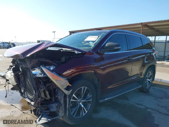 2016 Toyota Highlander XLE with VIN 5TDKKRFH4GS134179, listed as a IAAI auction lot 41441485 with 216,571 mi miles. Bid and sale history available at carsss.com. Image 20.