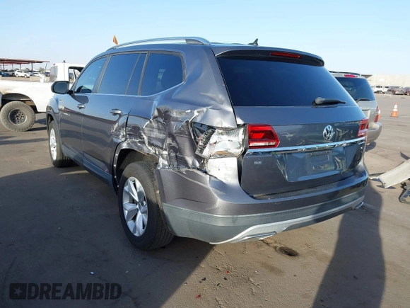 2018 Volkswagen Atlas SE with VIN 1V2DR2CA8JC502499, listed as a IAAI auction lot 41562852 with 142,362 mi miles and . Bid and sale history available at DreamBid. Image 3.
