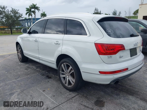 2014 Audi Q7 Premium Plus with VIN WA1LGAFE2ED018513, listed as a IAAI auction lot 42815204 with 121,094 mi miles and . Bid and sale history available at DreamBid. Image 3.