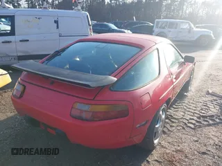 1989 Porsche 928 z VIN WP0JB0921KS860712, wystawiony jako IAAI lot #41497719 z przebiegiem Nie podano mil oraz . Historia ofert i sprzedaży dostępna na DreamBid. Obrazek 4.