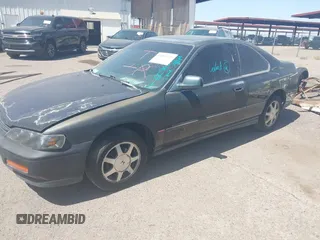 1995 Honda Accord EX with VIN 1HGCD7258SA009059, listed as a IAAI auction lot 42031725 with 198,195 mi miles and . Bid and sale history available at carsss.com. Image 2.