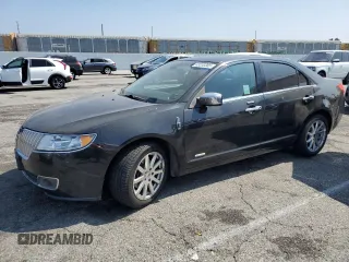 2012 Lincoln MKZ Hybrid with VIN 3LNDL2L30CR820945, listed as a Copart auction lot 63230365 with 157,482 mi miles and Salvage title. Bid and sale history available at DreamBid. Image 1.