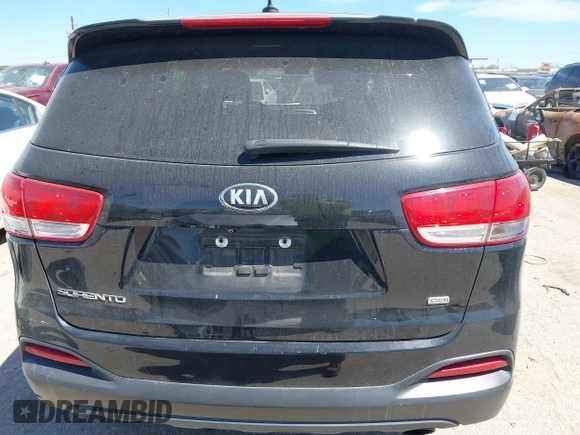 2018 Kia Sorento LX with VIN 5XYPG4A39JG339619, listed as a IAAI auction lot 41809182 with 126,954 mi miles. Bid and sale history available at carsss.com. Image 17.