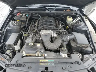 2006 Ford Mustang GT Deluxe z VIN 1ZVHT82H265242972, wystawiony jako Copart lot #55833205 z przebiegiem 53 375 mil mil oraz Szkoda całkowita • Salvage title. Historia ofert i sprzedaży dostępna na DreamBid. Obrazek 11.