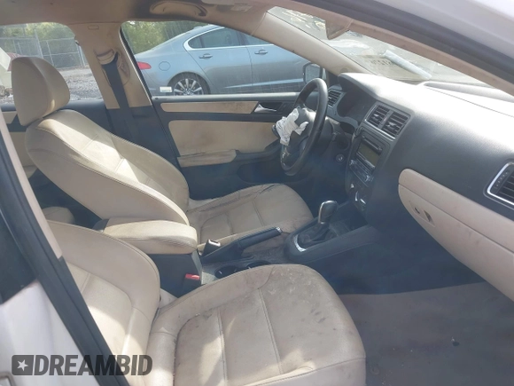 2011 Volkswagen Jetta SE с VIN 3VWDX7AJ1BM349792, выставлен на аукционе IAAI как лот 42081276 с пробегом 219 824 миль миль и . История ставок и продаж доступна на DreamBid. Изображение 5.