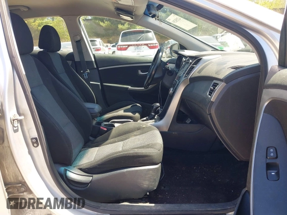 2013 Hyundai Elantra GT with VIN KMHD35LE7DU086883, listed as a IAAI auction lot 42158289 with 117,290 mi miles. Bid and sale history available at carsss.com. Image 5.