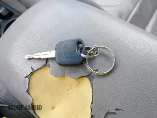 1998 Ford Explorer XL z VIN 1FMZU34E7WUA07656, wystawiony jako IAAI lot #42522560 z przebiegiem 187 244 mil mil oraz . Historia ofert i sprzedaży dostępna na DreamBid. Obrazek 11.
