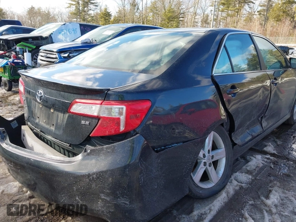2014 Toyota Camry L with VIN 4T1BF1FKXEU345666, listed as a IAAI auction lot 41651318 with 126,130 mi miles. Bid and sale history available at carsss.com. Image 19.
