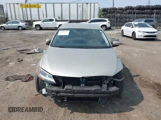 2012 Volkswagen Jetta SE z VIN 3VWDP7AJ6CM127542, wystawiony jako IAAI lot #42405701 z przebiegiem 137 240 mil mil oraz . Historia ofert i sprzedaży dostępna na DreamBid. Obrazek 13.