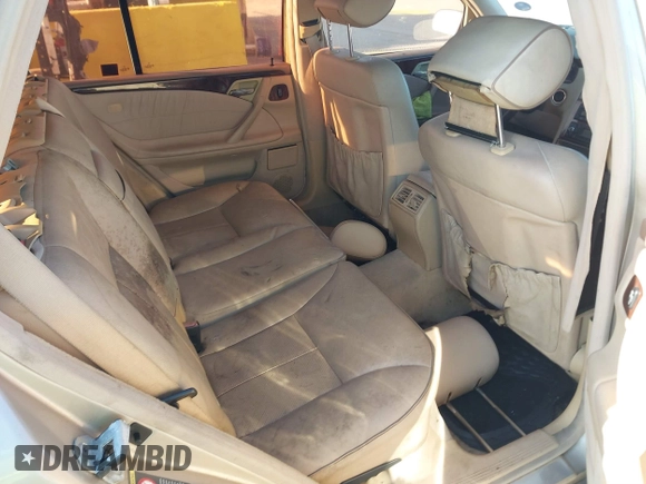2001 Mercedes-Benz E-Class with VIN WDBJH65J41B225835, listed as a IAAI auction lot 41747129 with 193,071 mi miles. Bid and sale history available at carsss.com. Image 8.