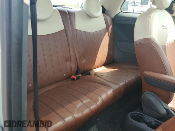 2012 FIAT 500 Lounge z VIN 3C3CFFCR8CT120214, wystawiony jako Copart lot #56963235 z przebiegiem 42 992 mil mil oraz Czysty tytuł • Clean title. Historia ofert i sprzedaży dostępna na DreamBid. Obrazek 10.