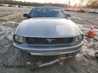 2009 Ford Mustang with VIN 1ZVHT84N495121741, listed as a Copart auction lot 85447264 with 165,247 mi miles and Salvage title. Bid and sale history available at DreamBid. Image 5.