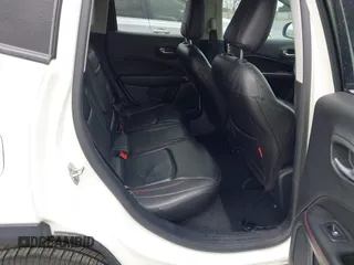 2018 Jeep Compass Trailhawk with VIN 3C4NJDDB0JT306898, listed as a IAAI auction lot 41798954 with 75,852 mi miles and . Bid and sale history available at carsss.com. Image 8.