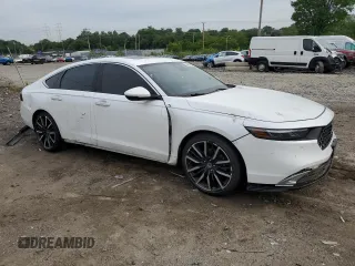 2024 Honda Accord Touring with VIN 1HGCY2F88RA027566, listed as a Copart auction lot 58067345 with 61,654 mi miles and Salvage title. Bid and sale history available at DreamBid. Image 4.