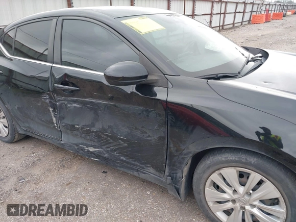 2020 Nissan Sentra S with VIN 3N1AB8BV0LY261731, listed as a IAAI auction lot 41685598 with 110,452 mi miles. Bid and sale history available at carsss.com. Image 6.