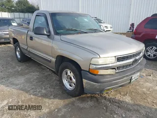 1999 Chevrolet Silverado 1500 with VIN 1GCEC14W8XZ104775, listed as a IAAI auction lot 41507939 with 252,951 mi miles. Bid and sale history available at carsss.com. Image 1.