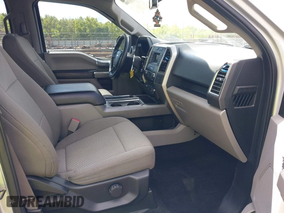 2017 Ford F-150 XL z VIN 1FTEW1EP6HFA50409, wystawiony jako IAAI lot #42353300 z przebiegiem 121 008 mil mil oraz . Historia ofert i sprzedaży dostępna na DreamBid. Obrazek 5.