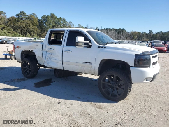 2007 Chevrolet Silverado 1500 LT w/1LT with VIN 2GCEK13M671550709, listed as a Copart auction lot 83878094 with 239,712 mi miles and Salvage Title. Bid and sale history available at carsss.com. Image 4.