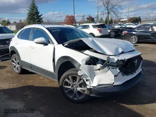 2024 Mazda CX-30 2.5 S Preferred Package with VIN 3MVDMBCM8RM603044, listed as a IAAI auction lot 40797566 with 5,072 mi miles. Bid and sale history available at carsss.com. Image 1.