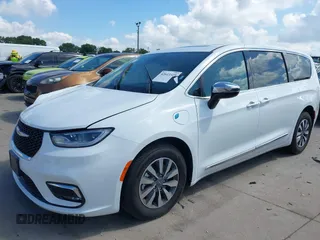 2023 Chrysler Pacifica Hybrid Limited with VIN 2C4RC1S75PR559106, listed as a IAAI auction lot 42613325 with 62,749 mi miles and . Bid and sale history available at DreamBid. Image 16.