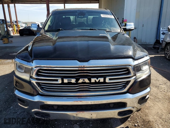 2020 Ram 1500 Laramie with VIN 1C6SRFDTXLN142456, listed as a Copart auction lot 43264155 with 57,661 mi miles and Salvage Title. Bid and sale history available at carsss.com. Image 5.