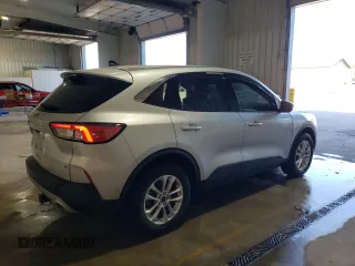 2020 Ford Escape SE with VIN 1FMCU9G62LUA94715, listed as a Copart auction lot 48569505 with 46,657 mi miles and Salvage title. Bid and sale history available at DreamBid. Image 3.