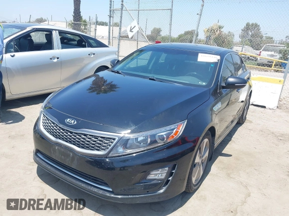 2015 Kia Optima EX z VIN KNAGN4AD9F5085003, wystawiony jako IAAI lot #42659448 z przebiegiem 128 334 mil mil oraz . Historia ofert i sprzedaży dostępna na DreamBid. Obrazek 2.